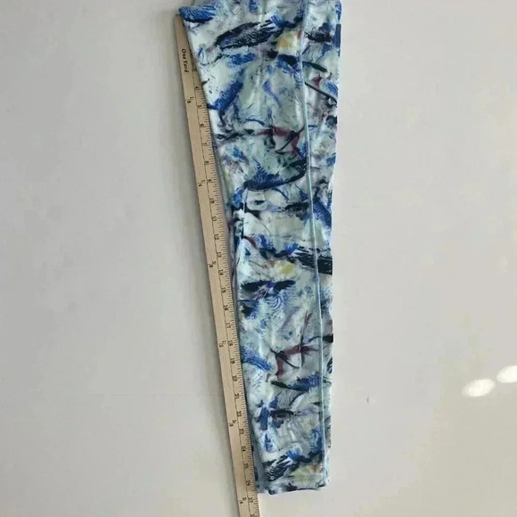 Lululemon Wunder Under Exposure Multi Print, Size 6, 7/8 Length - Picture 8 of 8